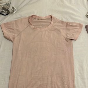 Light pink lulu shirt!!